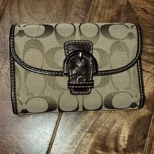 GREAT CONDITION: Coach monogram small wallet in tan and brown